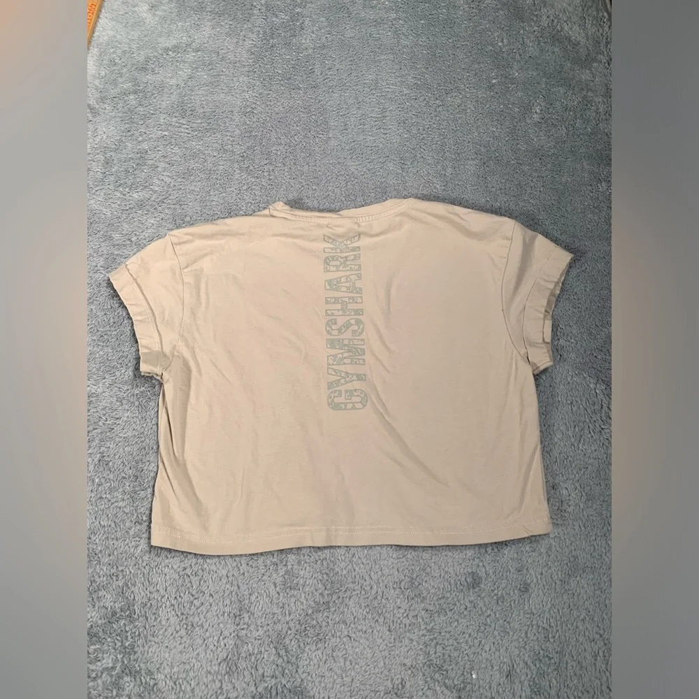 Gymshark Tan Crop Top small tee - Picture 7 of 9